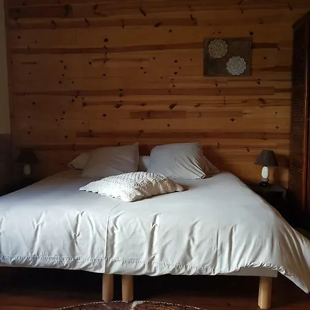 Bed & Breakfast Domaine Du Mas Du Taillet 3*